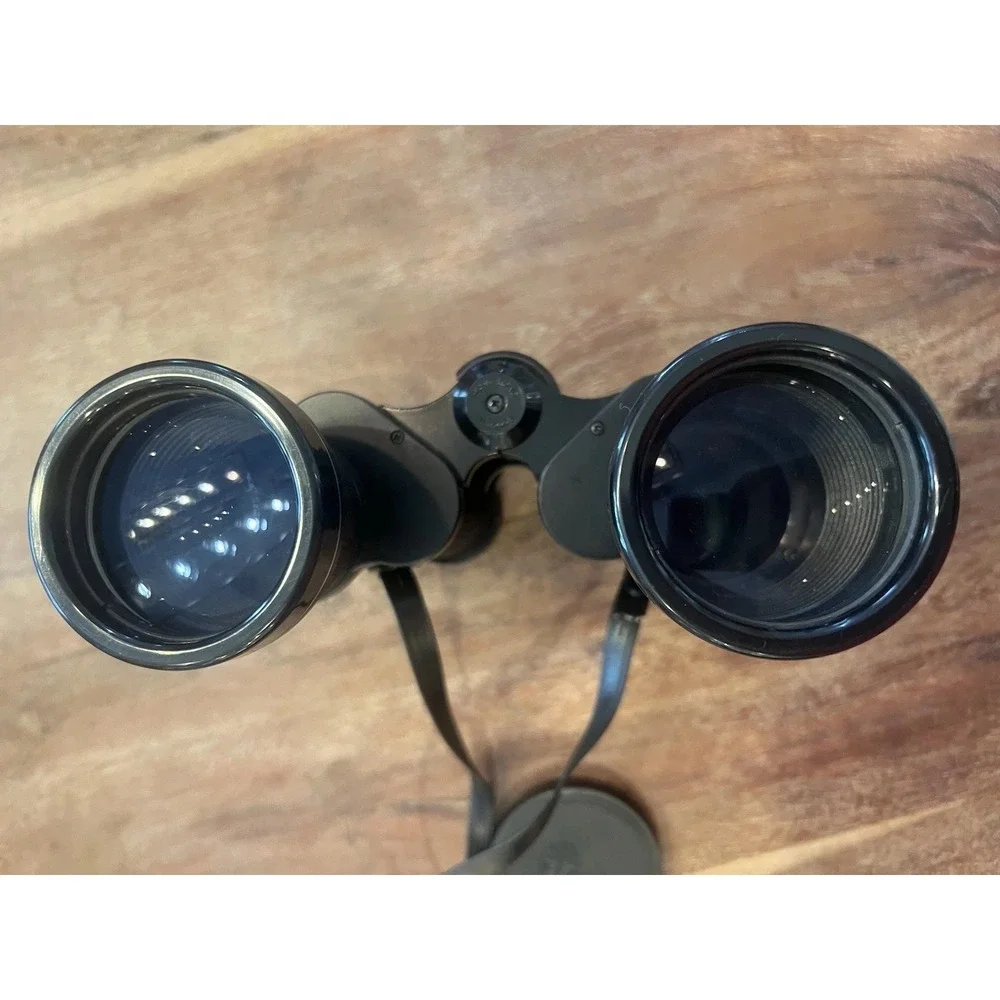Tasco 2023 10x50MM Wide Angle Binoculars with Original Case And Lens Cleaner EUC